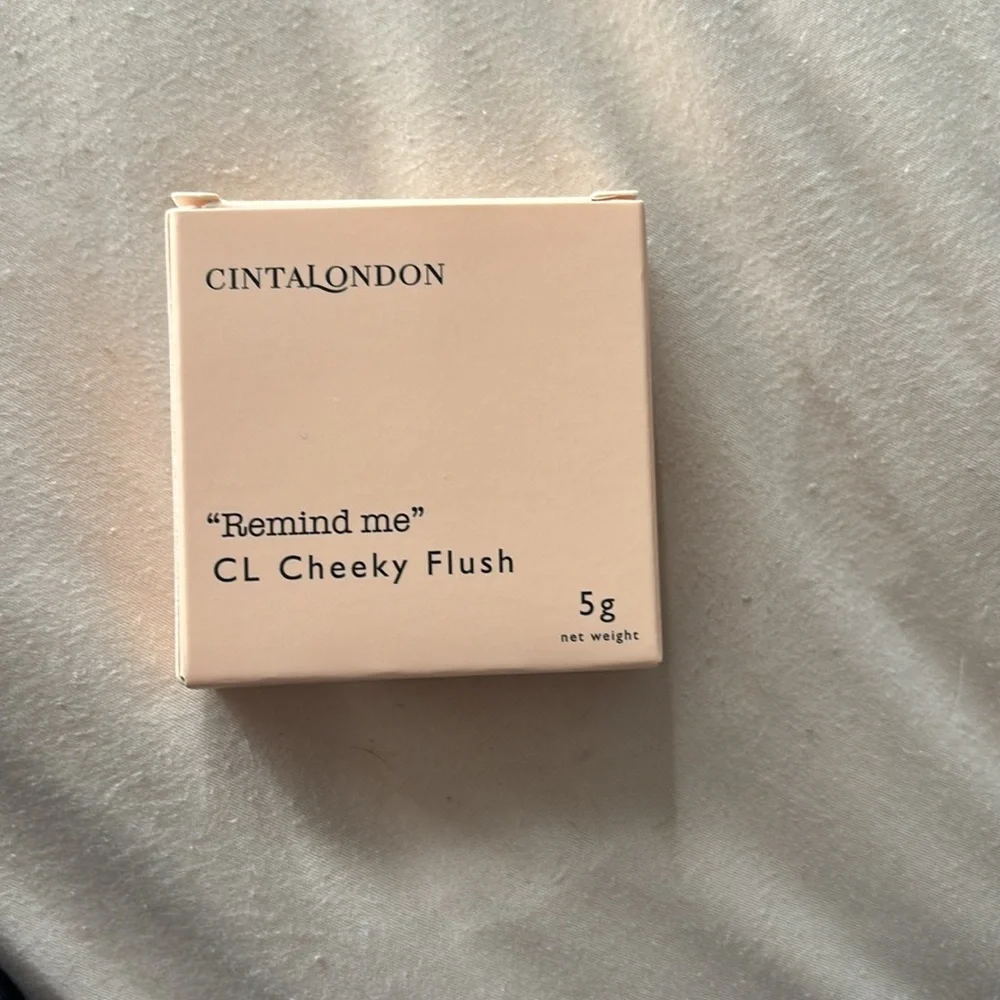 Makeup bundle - Picture 7 of 12